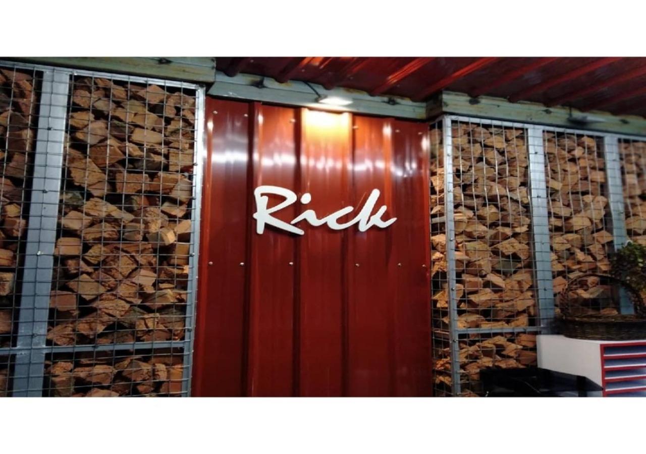 Rick Resort Телук-Интан Экстерьер фото