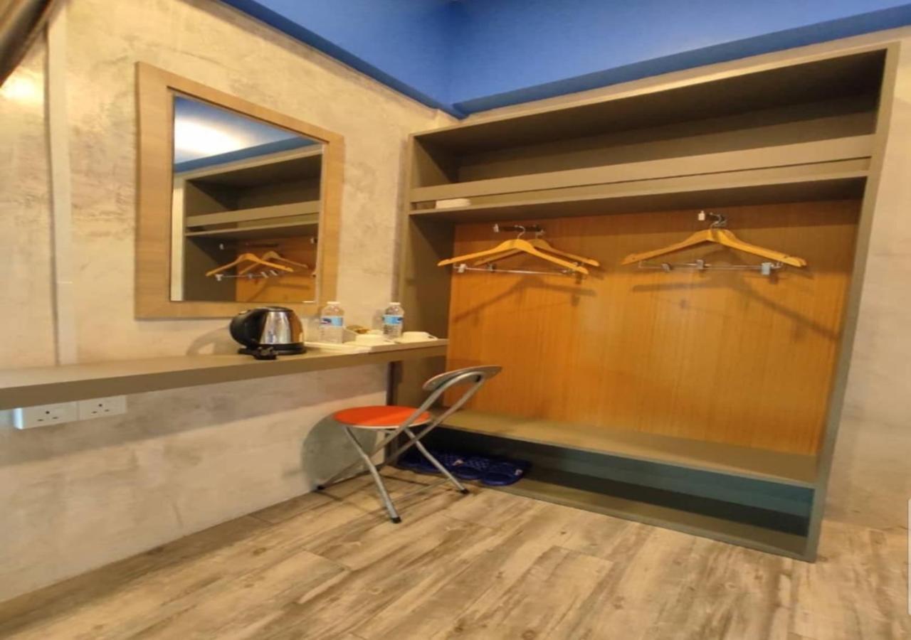 Rick Resort Телук-Интан Экстерьер фото