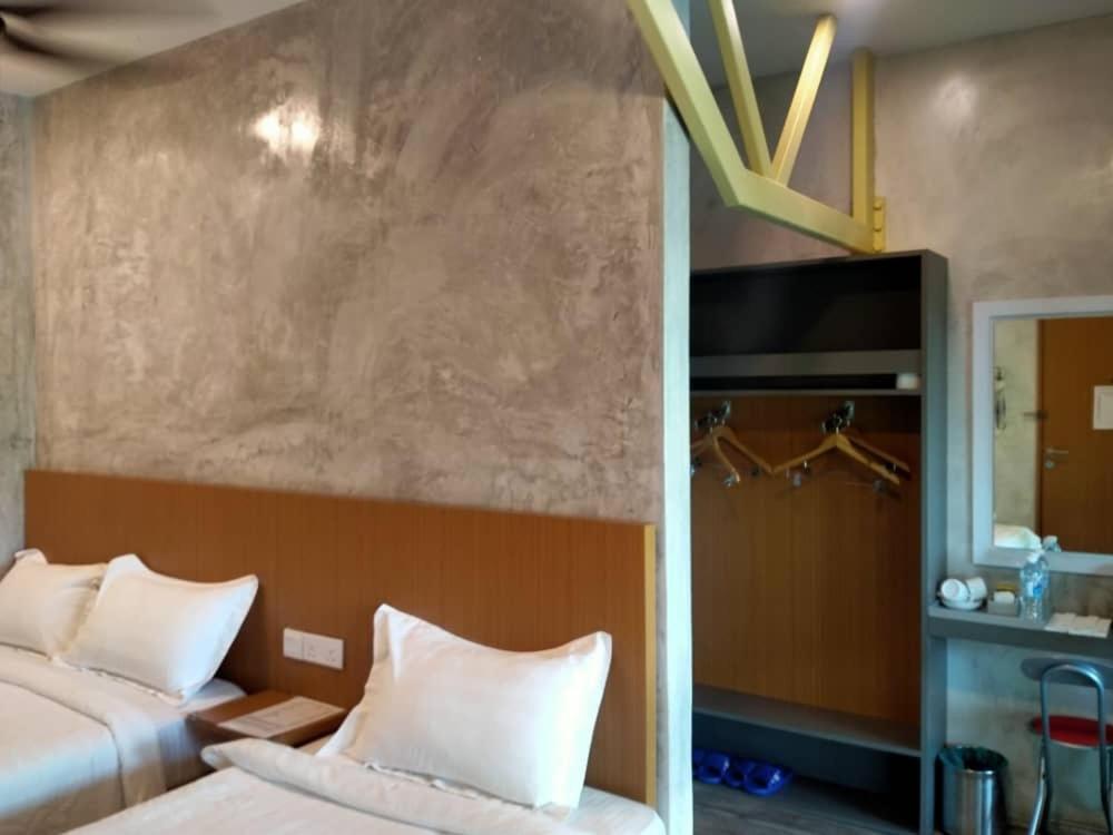 Rick Resort Телук-Интан Экстерьер фото