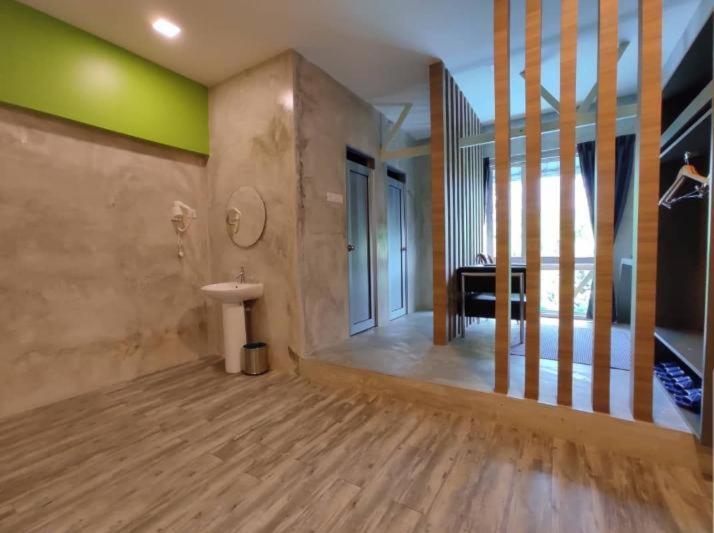 Rick Resort Телук-Интан Экстерьер фото